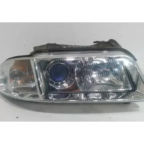 8D0941030B фара передня Audi A4 S4 B5 8D 1995