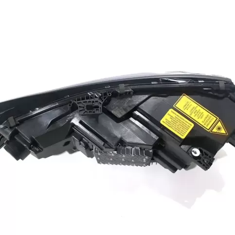 8W6941086D фара передняя Audi A5 2016
