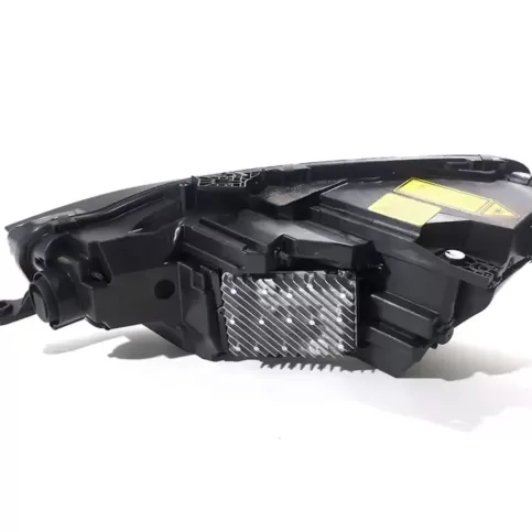 8W6941086D фара передняя Audi A5 2016