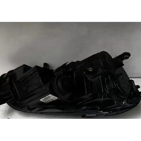 90003372 фара передняя Volkswagen PASSAT B7 2011