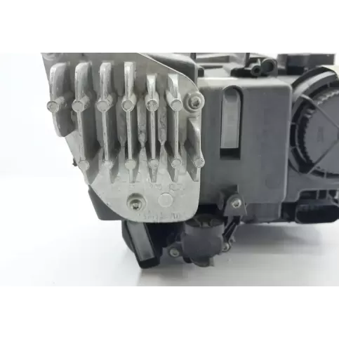 90117435A фара передняя Seat Ateca 2019