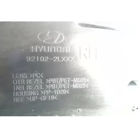 92102-2LXXX фара передняя Hyundai i30 2010