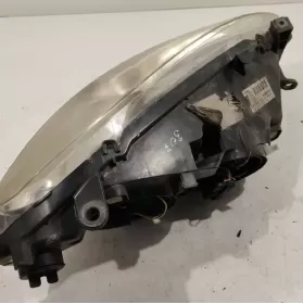 9634369180 фара передняя Peugeot 307 2002