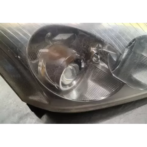 9637466980 фара передняя Toyota Avensis T250 2005