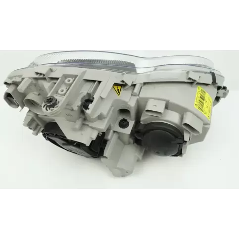 A2038203759 фара передняя Mercedes-Benz C W203 2000