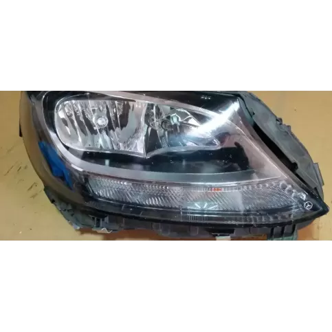 A2059066502 фара передняя Mercedes-Benz C W205 2014