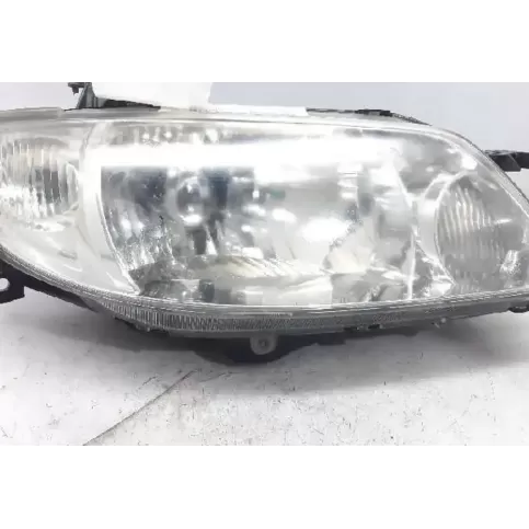 BJ1V51030B фара передня Mazda 323 F 1998