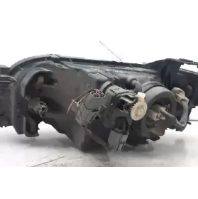 BJ1V51030B фара передня Mazda 323 F 1998