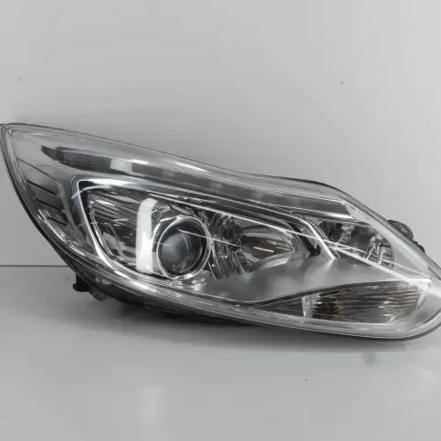 BM5113D154AH фара передняя Ford Focus 2012