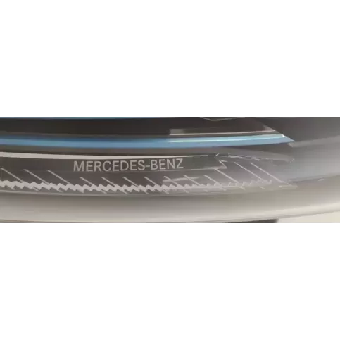 L07090686ZW фара передняя Mercedes-Benz EQC 2019