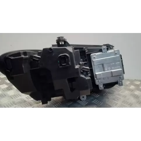 LE16A6384 фара передняя BMW 3 G20 G21 2019