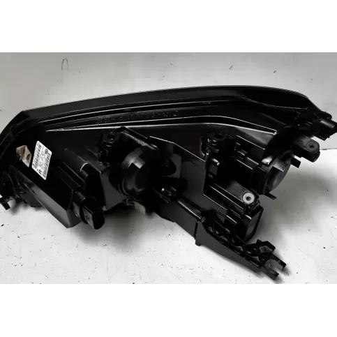 0301242202 фара передняя Volkswagen Sharan 2010