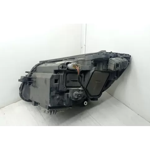 030128463404 фара передняя Mercedes-Benz C W205 2015