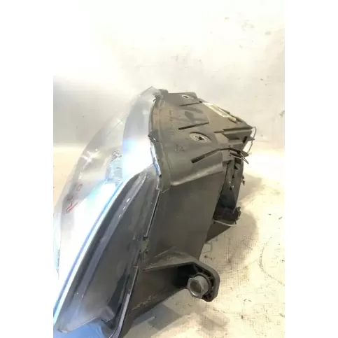 08898200W фара передняя Volkswagen PASSAT B6 2007