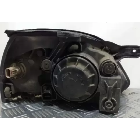 0K34W51040C фара передняя KIA Rio 2000