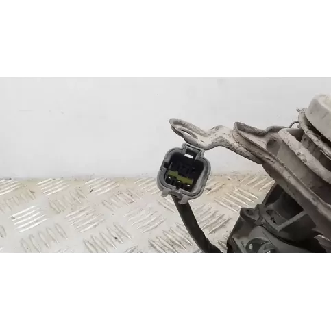 10066207 фара передняя Nissan Patrol Y60 1991