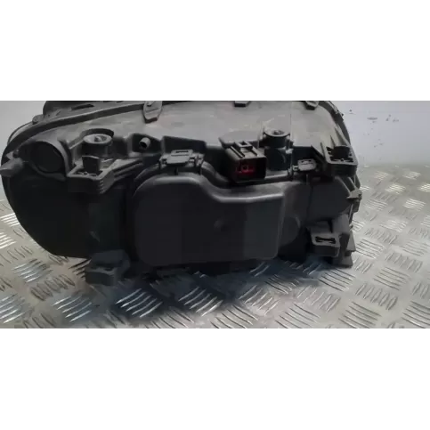 1090025 фара передняя Audi Q3 F3 2018