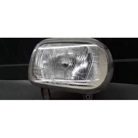 11051289R фара передняя Daihatsu Cuore 1991