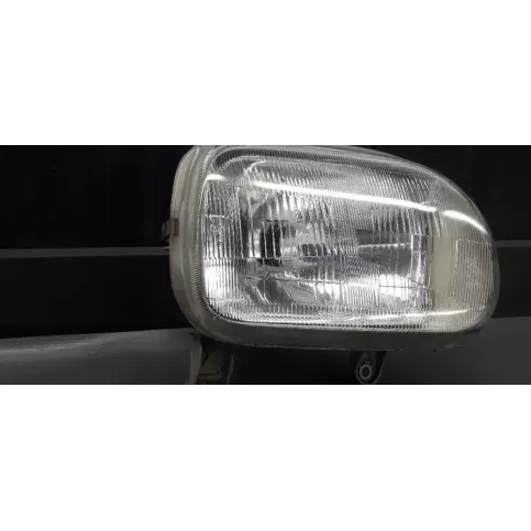 11051289R фара передняя Daihatsu Cuore 1991