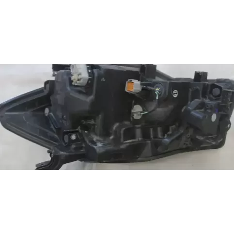 12515012018 фара передняя Suzuki SX4 S-Cross 2023