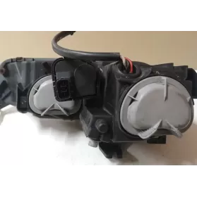 1305623022 фара передняя Mazda 323 1996