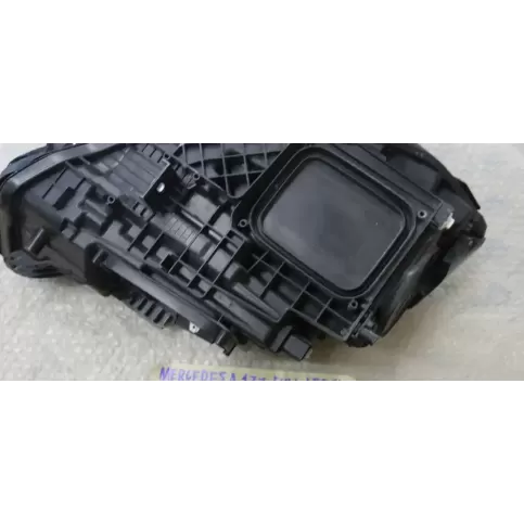 1779064703 фара передняя Mercedes-Benz A W177 2022