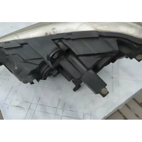 1EJ2630600441831A фара передня Chrysler Voyager 2008