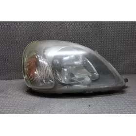 205729B фара передняя Toyota Yaris 2000