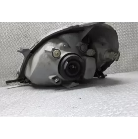 205729B фара передняя Toyota Yaris 2000