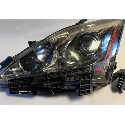 2F400 фара передняя Lexus IS 200-300 2005