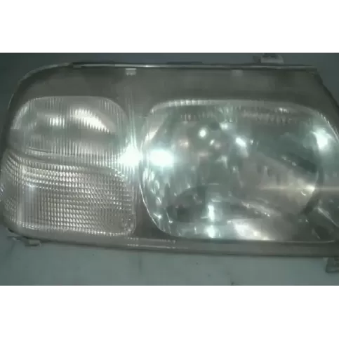 3532050J20 фара передняя Suzuki Grand Vitara I 2001