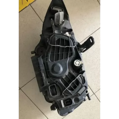 387022682 фара передня BMW 1 E81 E87 2009