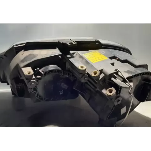4VFX13005AJ фара передня Volkswagen Caddy 2006