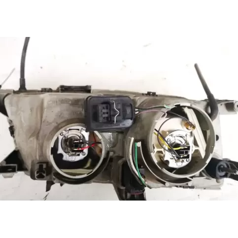 5283445 фара передня Saab 9-5 2001