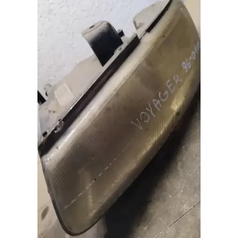 5402100000 фара передня Chrysler Voyager 2000
