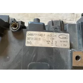 5875100000 фара передняя Chrysler Voyager 2001