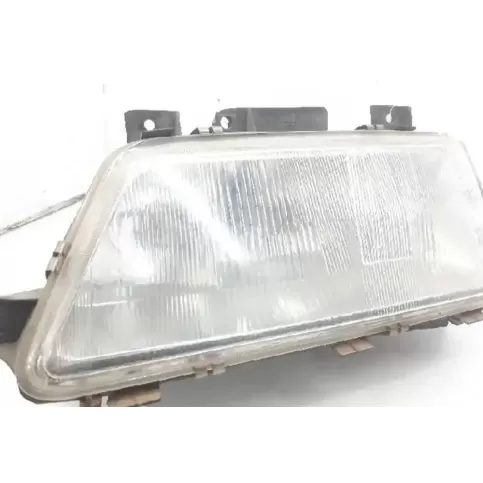 620478 фара передня Peugeot 405 1983