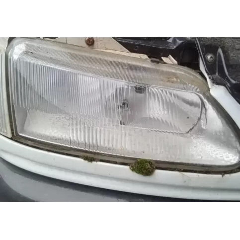 7700820125 фара передня Renault Laguna I 1997