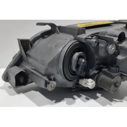 8114553050 фара передняя Lexus IS 200-300 2003