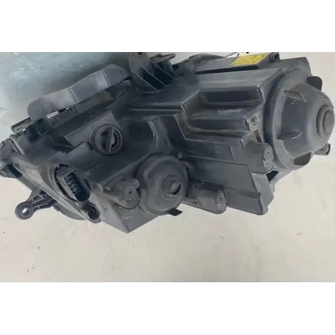 8244820011S фара передня Volkswagen Touran I 2008