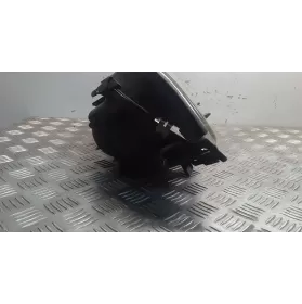8260666 фара передня Volvo S80 2000