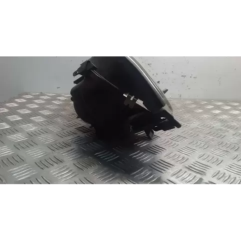 8260666 фара передня Volvo S80 2000