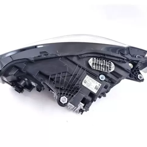 8496198-04 фара передняя BMW 2 Active Tourer U06 2022