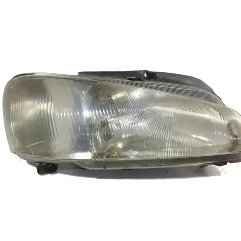 89001989 фара передня Peugeot 106 1991