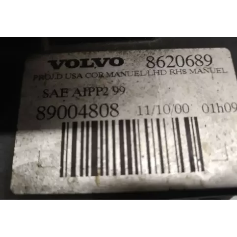 89004808 фара передняя Volvo XC70 2001