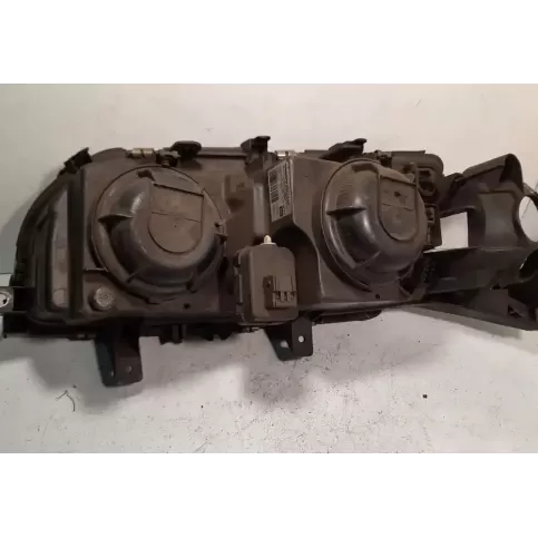 89006407 фара передняя Volvo S80 2001