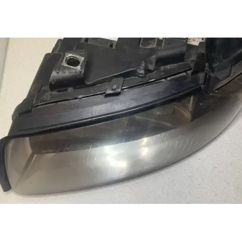 8E0941003S фара передня Audi A6 S6 C6 4F 2010