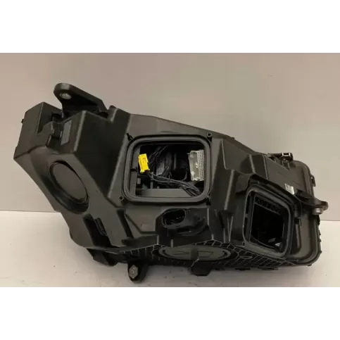 8LS107906L0Z фара передняя Mercedes-Benz GLC X253 C253 2019