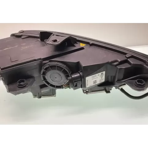 8V0941005AE фара передняя Audi A3 S3 8V 2015