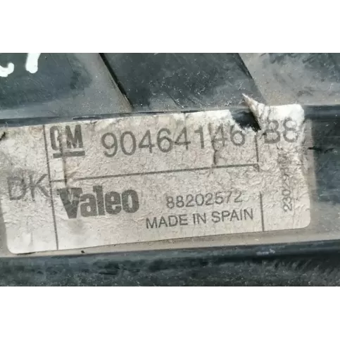 90512320 фара передня Opel Vectra B 1995